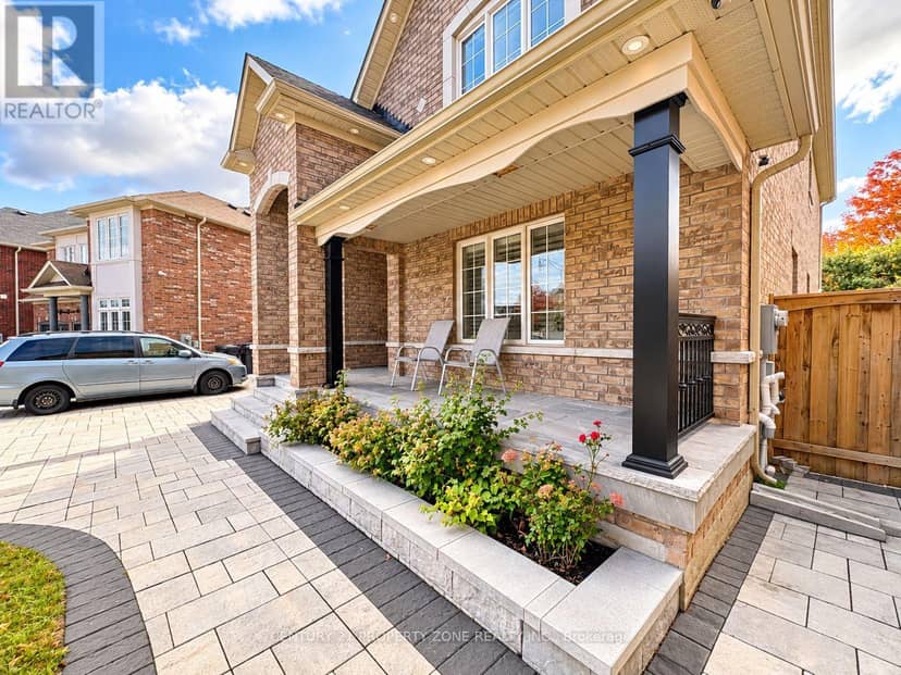 32 Young Garden Crescent, Brampton, photo 4