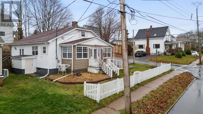140 Maple Avenue — photo 40 of 40