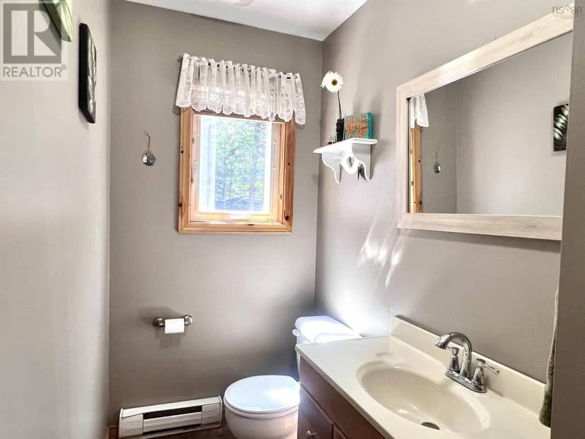 172 Hillcrest Drive — photo 12 of 40