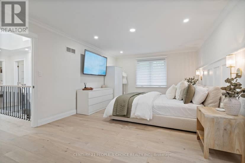 7 Carl Crescent — photo 20 of 40