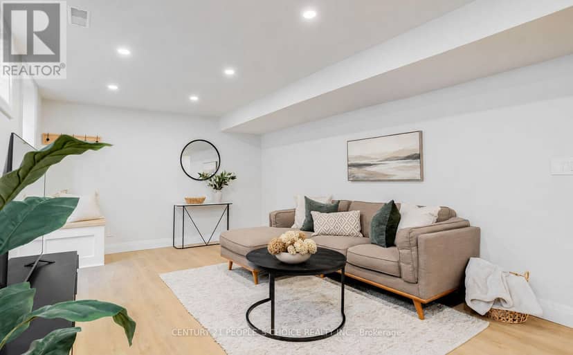 7 Carl Crescent — photo 36 of 40