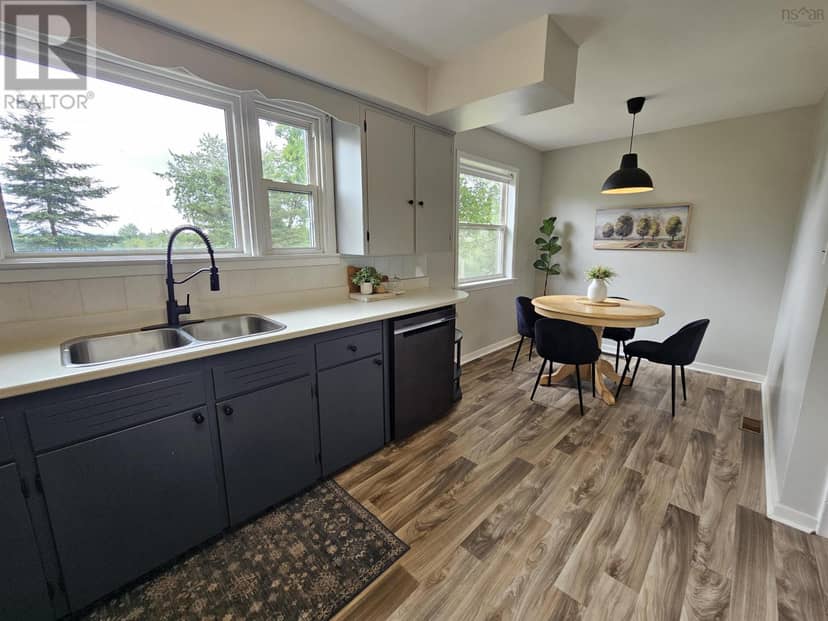 144 Truro Road — photo 15 of 40