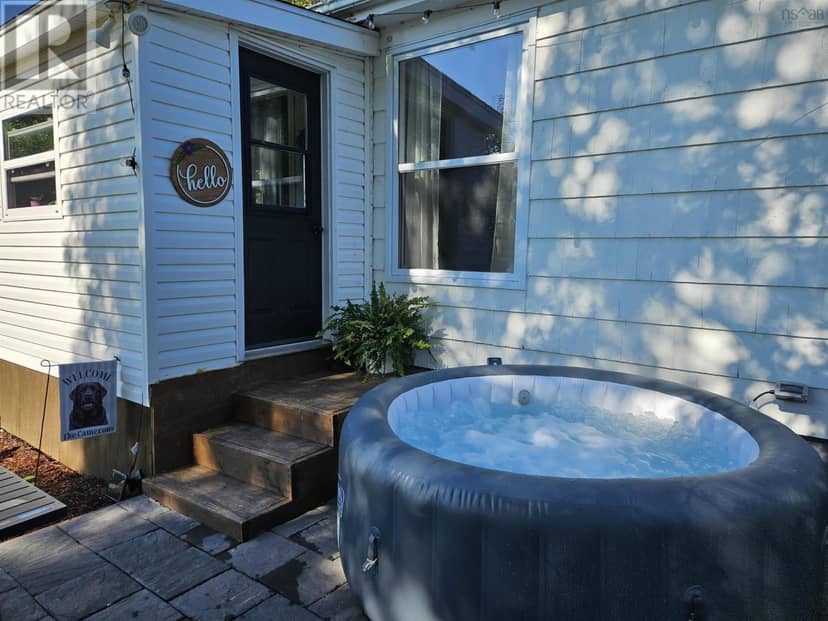 144 Truro Road — photo 10 of 40