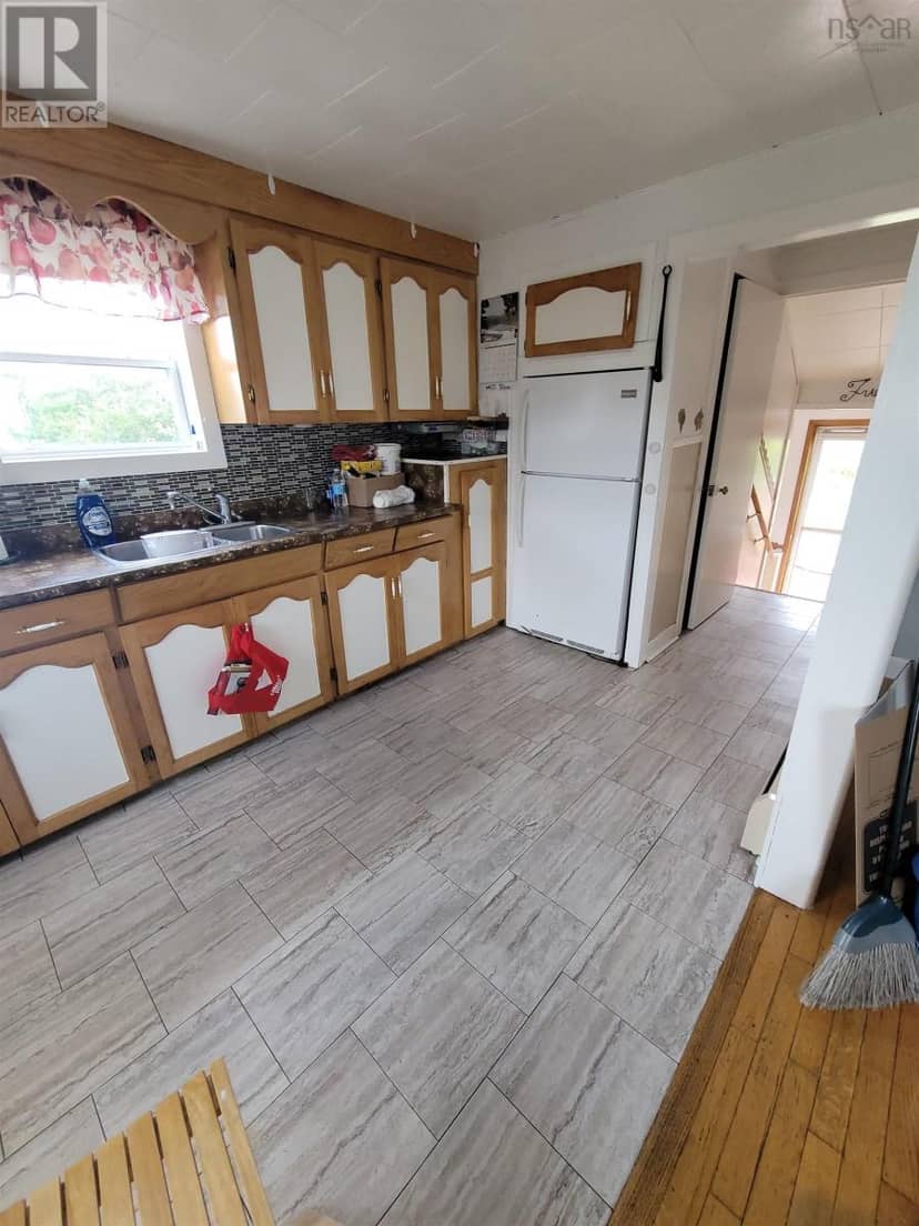 2 Davis Street, Glace Bay, photo 3