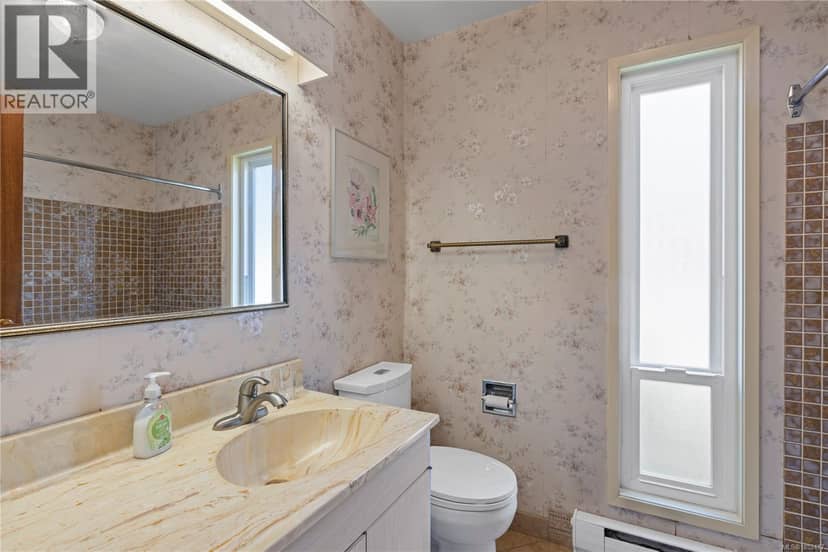 489 Bayview Terr — photo 15 of 40