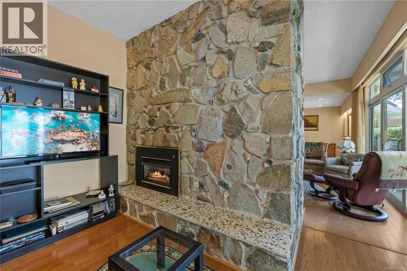 489 Bayview Terr — photo 33 of 40