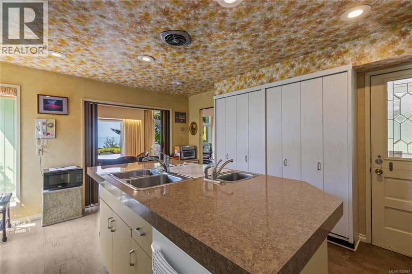 489 Bayview Terr — photo 38 of 40