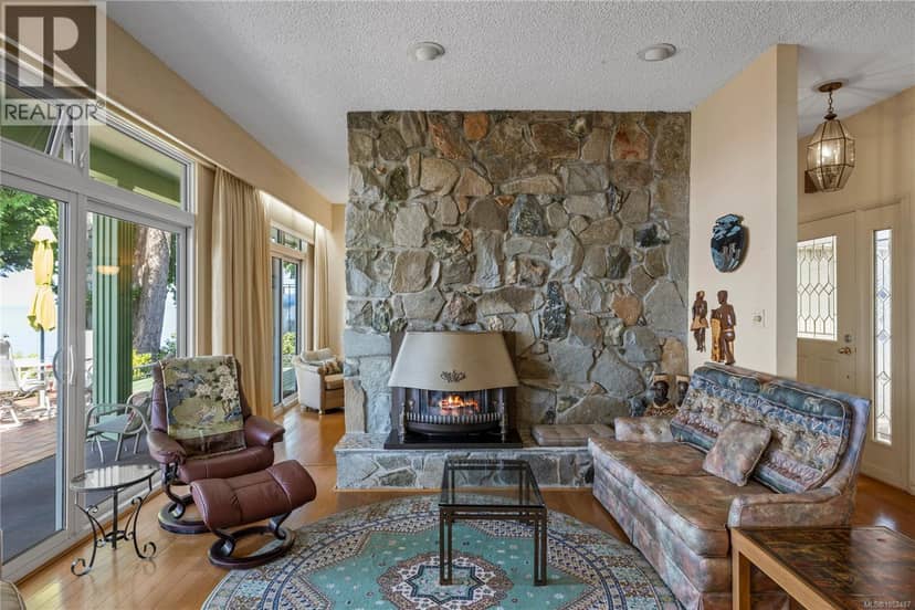 489 Bayview Terr, Qualicum Beach, photo 8