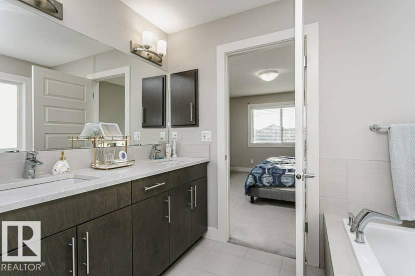 1327 158 ST SW — photo 24 of 39