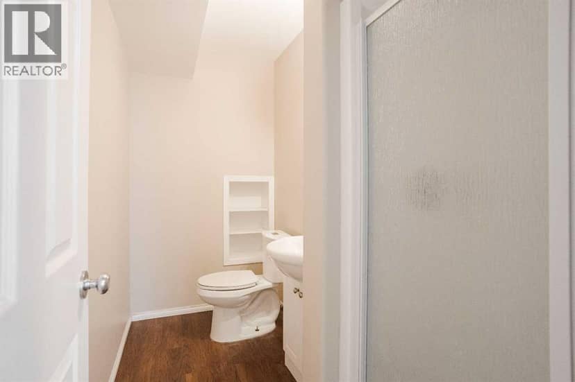 307, 104 Loutit Road — photo 39 of 40