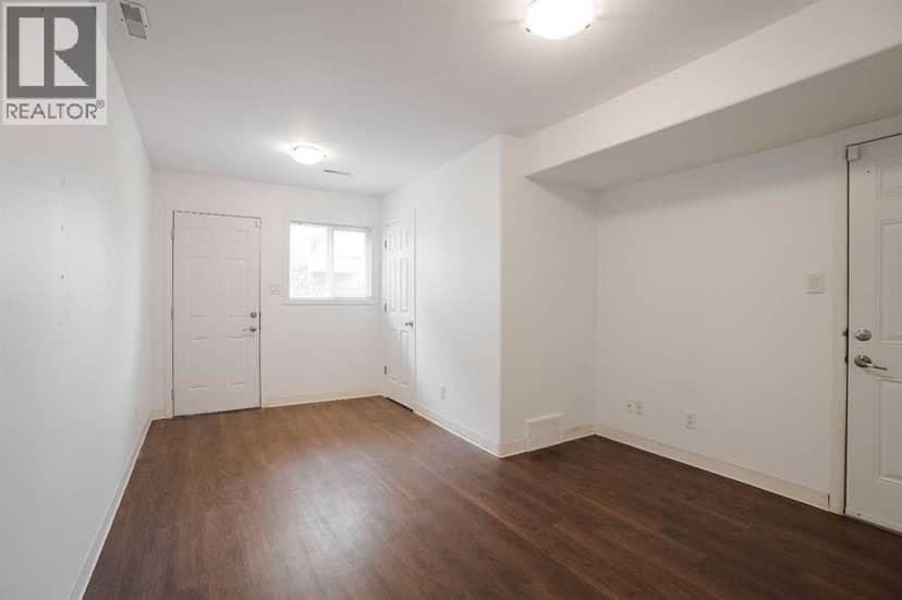 307, 104 Loutit Road — photo 36 of 40