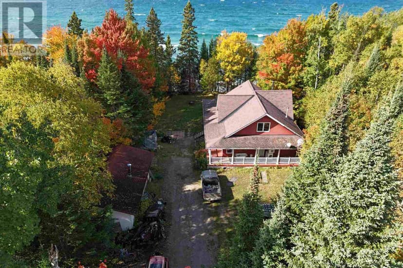 696 Lakeshore DR S, Dennis Township, Sault Ste. Marie, photo 3