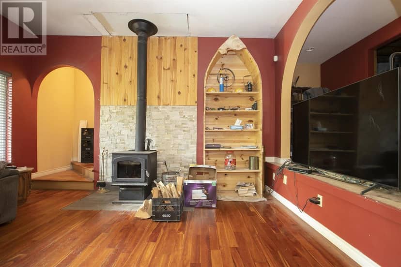 696 Lakeshore DR S, Dennis Township — photo 33 of 40
