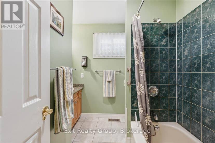 427 Townsend Road — photo 17 of 40