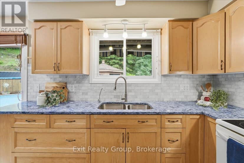 427 Townsend Road, Belleville, photo 8