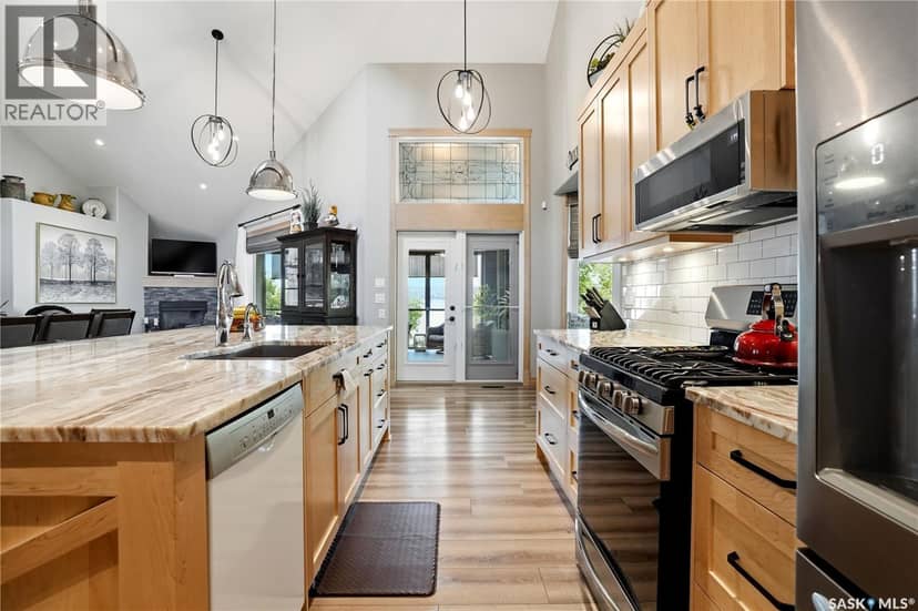 226 Katepwa DRIVE S — photo 11 of 40