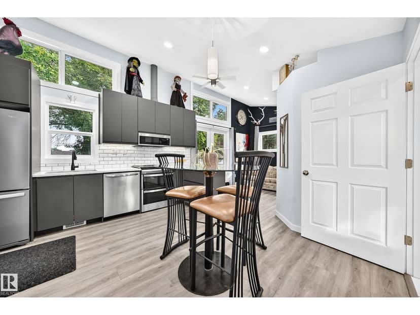 12045 64 ST NW — photo 9 of 40
