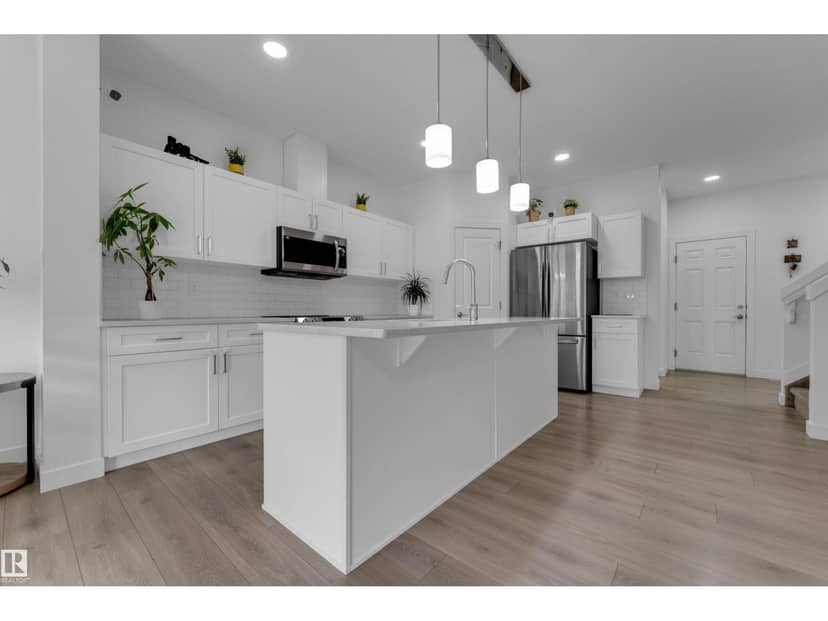 5230 Kinney Pl SW — photo 10 of 40
