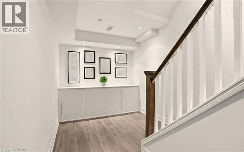 441 STONEHENGE Drive Unit# 40 — photo 28 of 38
