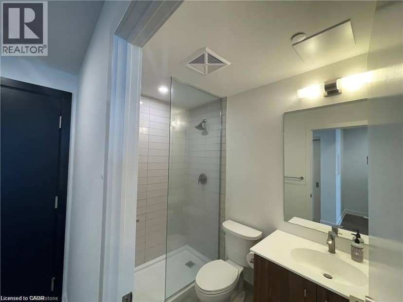5 WELLINGTON Street S Unit# 1704 — photo 27 of 31
