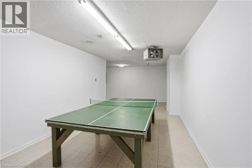 7 GALE Crescent Unit# B3 — photo 26 of 32