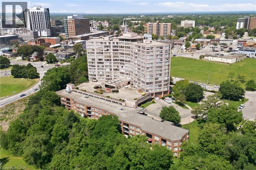 7 GALE Crescent Unit# B3 — photo 32 of 32