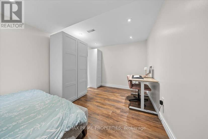 78 Fieldgate Drive — photo 39 of 40