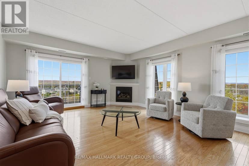 407 - 2360 Albert Street — photo 16 of 40