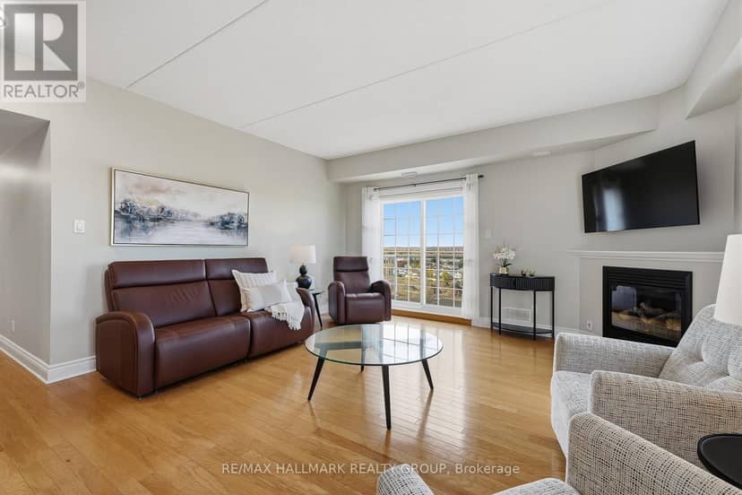 407 - 2360 Albert Street — photo 17 of 40
