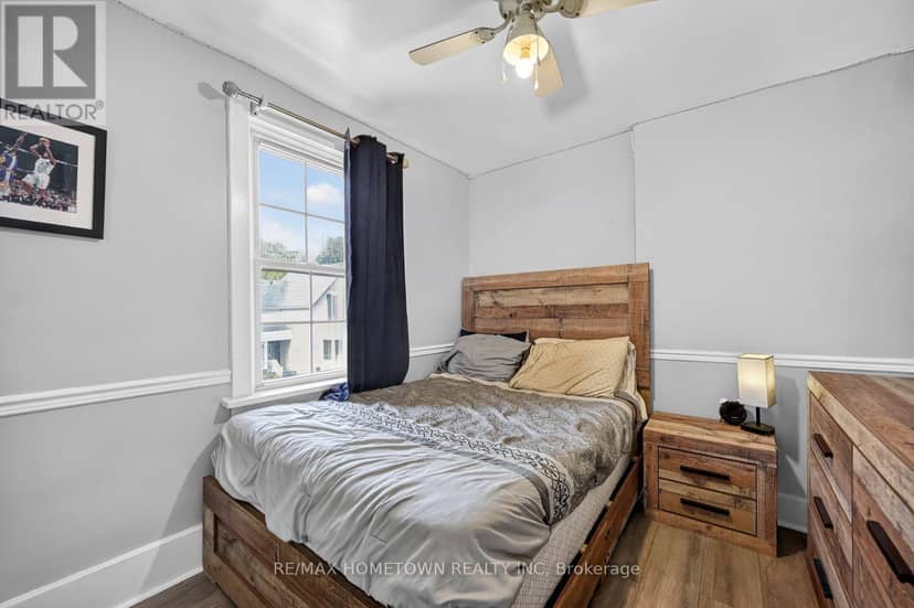 27 Byng Avenue — photo 24 of 40
