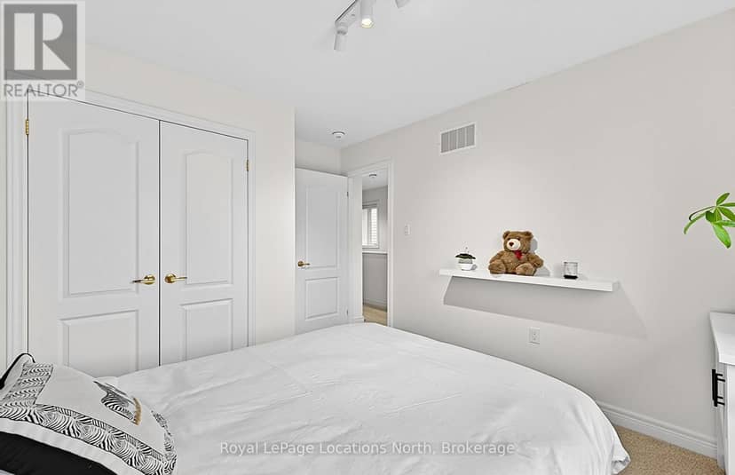 63 Archer Avenue — photo 28 of 40