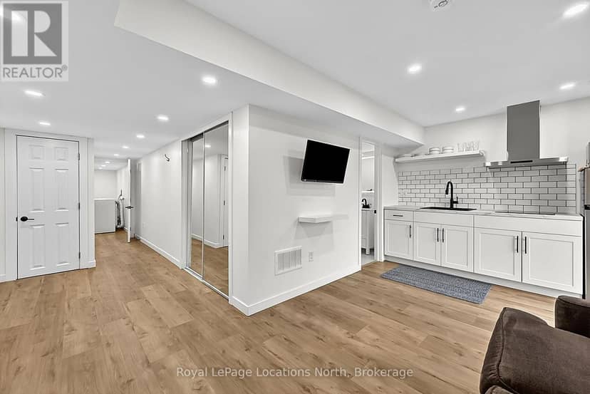 63 Archer Avenue — photo 35 of 40
