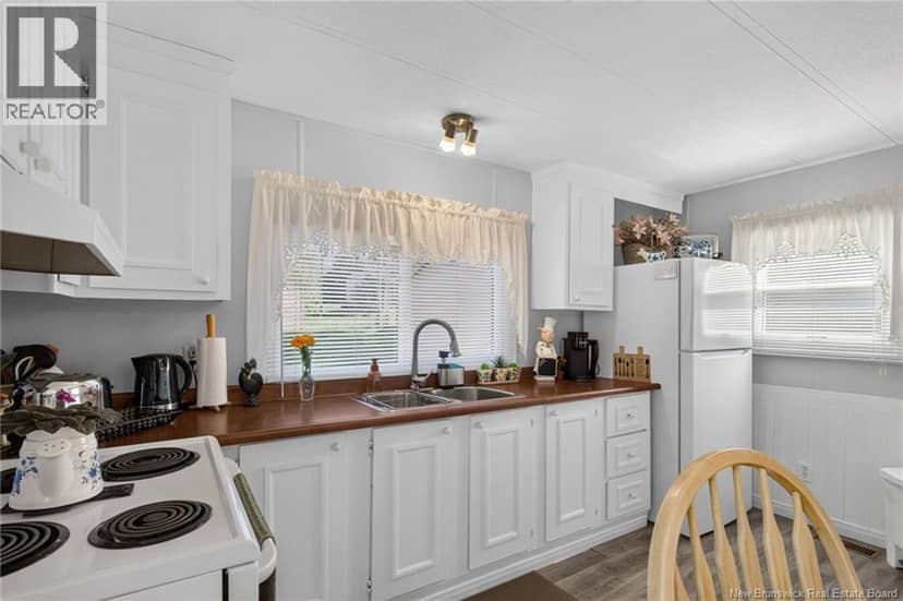 49 Tulip Drive, Riverview, photo 5