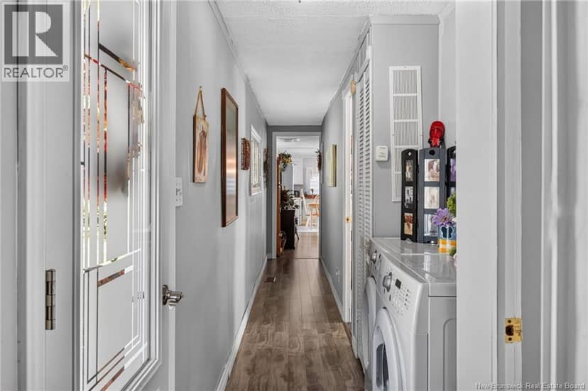 49 Tulip Drive, Riverview, photo 8