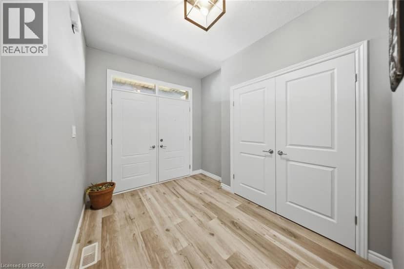 112 HONEY Street, Cambridge, photo 2