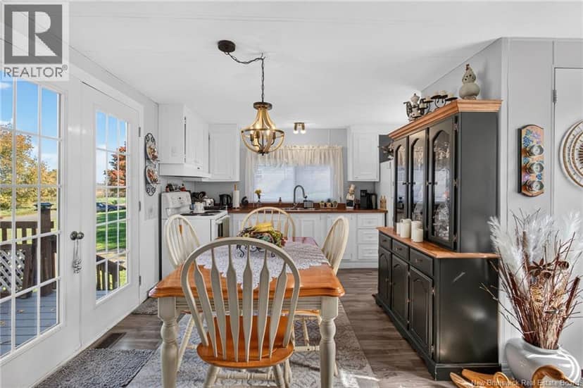 49 Tulip Drive, Riverview, photo 4