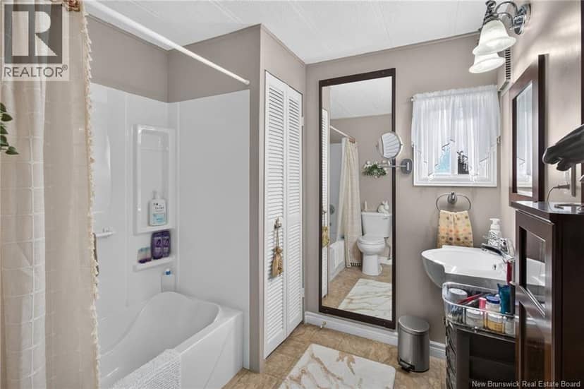 49 Tulip Drive, Riverview, photo 7