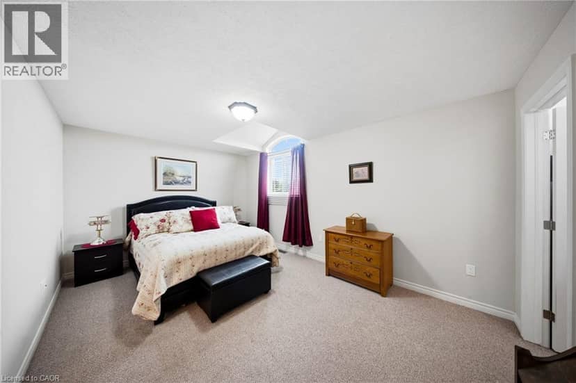 206 MEREDITH Way — photo 16 of 40