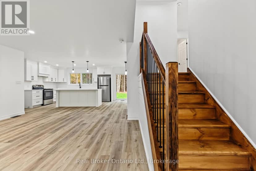 155 Canrobert Street — photo 11 of 40