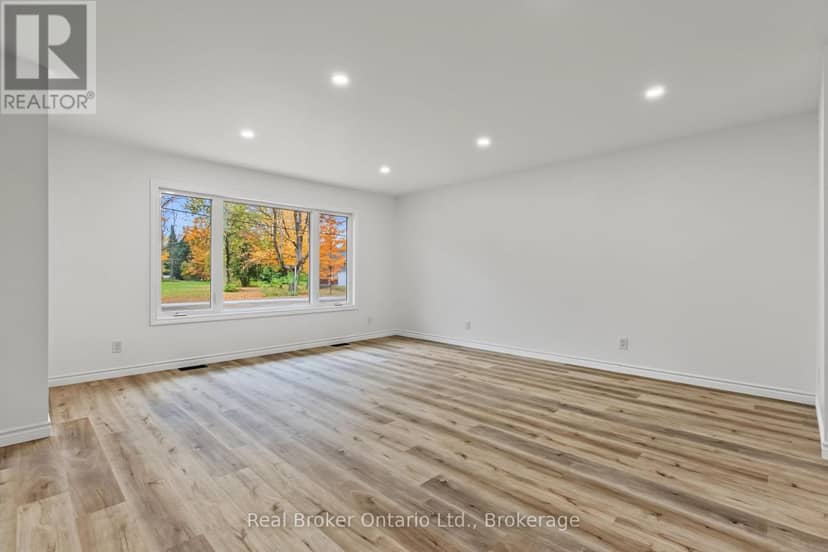 155 Canrobert Street — photo 14 of 40