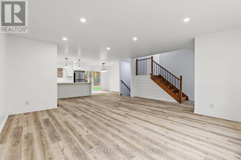 155 Canrobert Street — photo 15 of 40