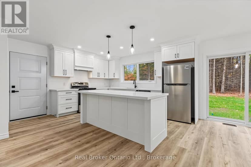 155 Canrobert Street — photo 17 of 40