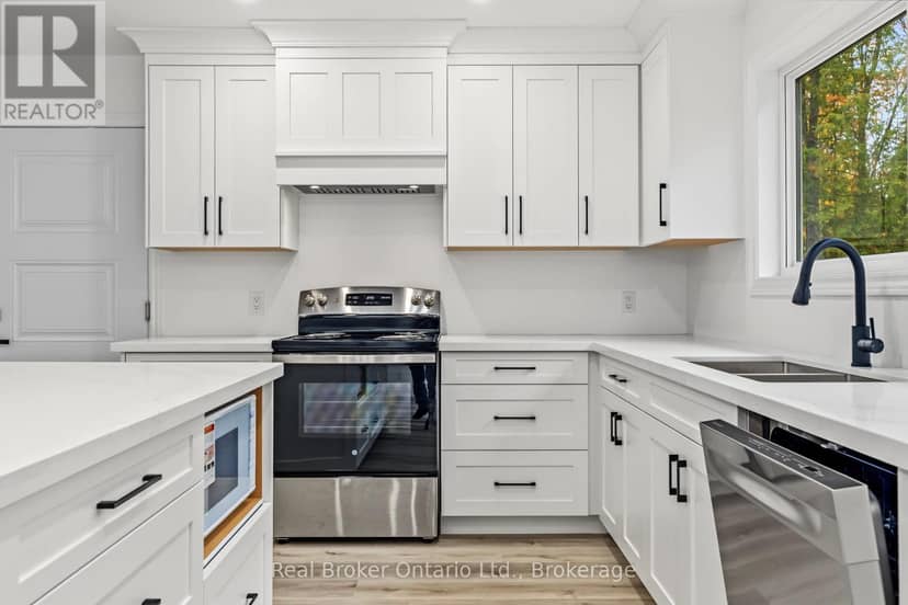 155 Canrobert Street — photo 20 of 40