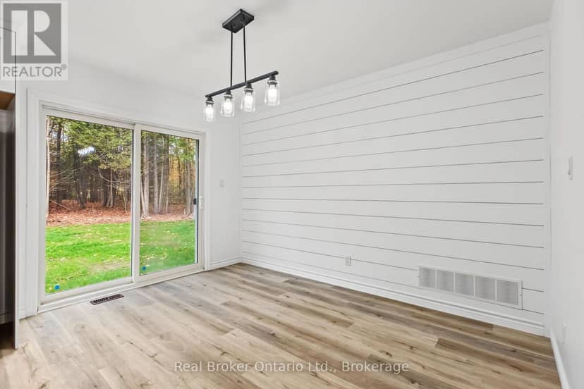 155 Canrobert Street — photo 24 of 40