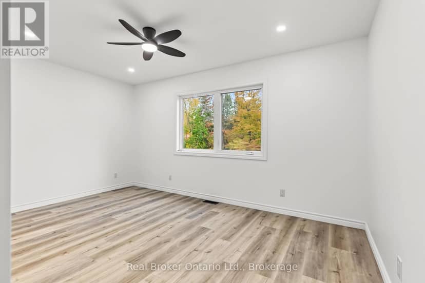155 Canrobert Street — photo 27 of 40