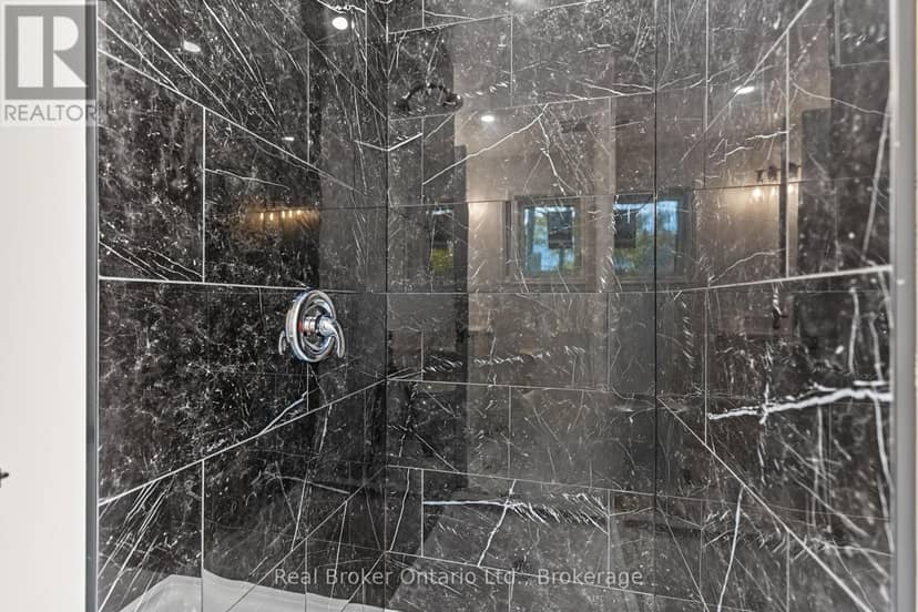 155 Canrobert Street — photo 30 of 40