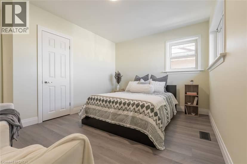 58 SANDALWOOD Avenue — photo 20 of 40