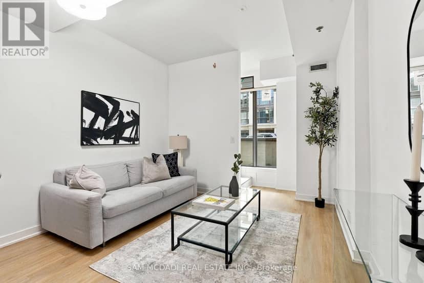 TH27 - 15 Beverley Street, Toronto, photo 4