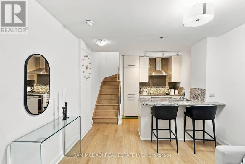 TH27 - 15 Beverley Street, Toronto, photo 8