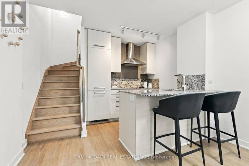 TH27 - 15 Beverley Street — photo 9 of 33